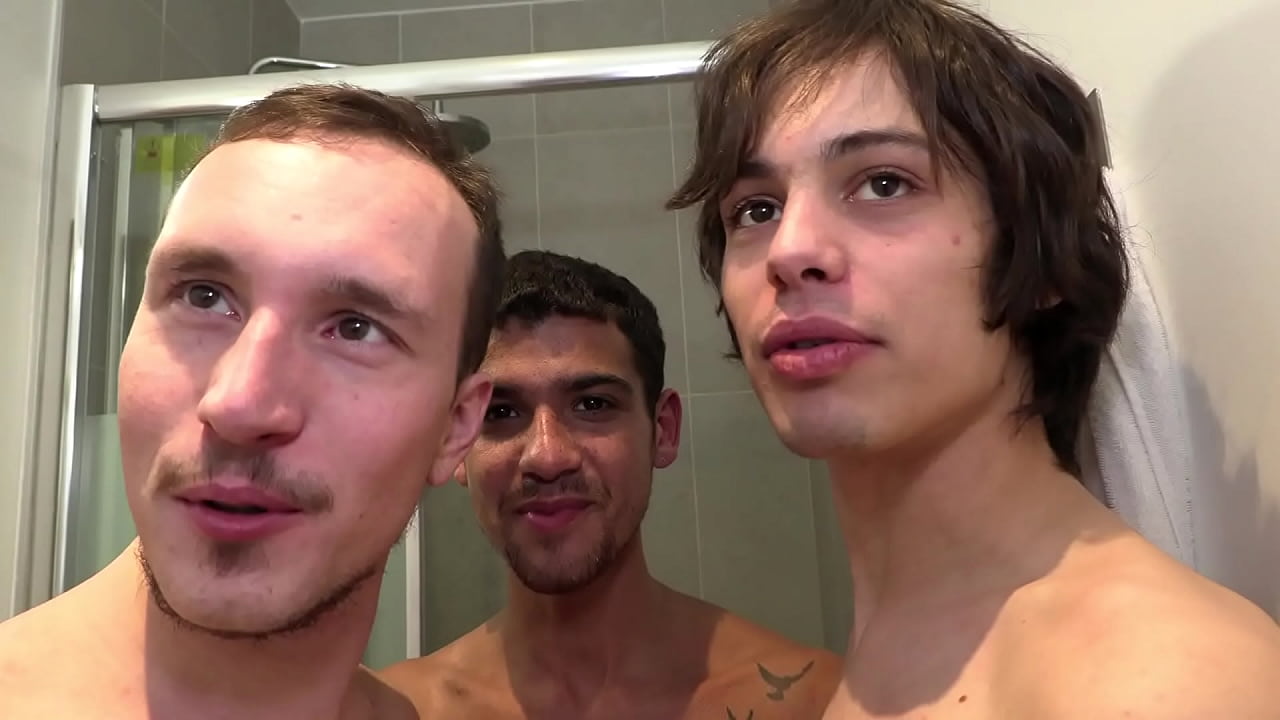 ¡Los chicos gay se vuelven locos, fiesta anal!
                          anal gay orgy twinks deep anal muchos negros
