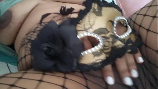 I GOT IT!! AGAIN MY NEW STEPMOTHER DOING NAUGHTY WITH HER PUSSY AND TITS, WHAT A NICIE HOMEMADE AMATEUR