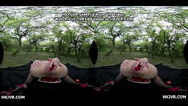 Hotkinkyjo in old apple orchard take red apples in her loose ass & anal prolapse - VR