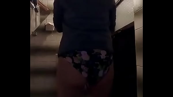  Putita Hot