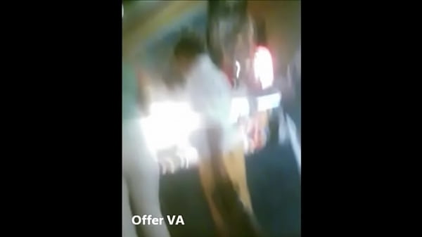 culo en pantalon blanco