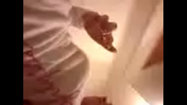 Quick fingering in bathroom