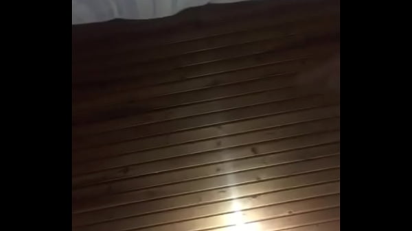Moreno caliente dando pra um negao