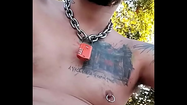 Some quick piss release at the beach#gaypissPissingBoys pissinglake travelforpiss