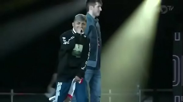 Peruvian gives v. a screaming Spanish