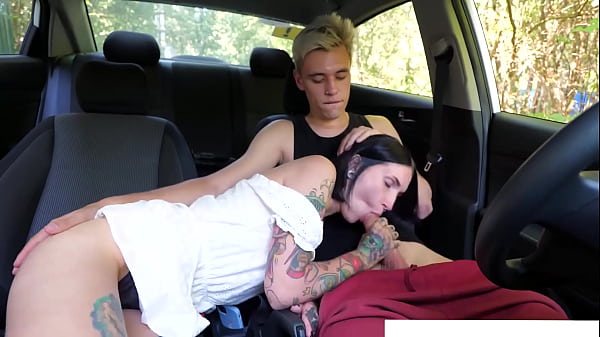 hit coed first date bj swallow