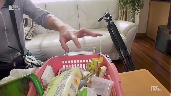 An exotic actress who misleads AD during shooting Kasukabe Konoha 1