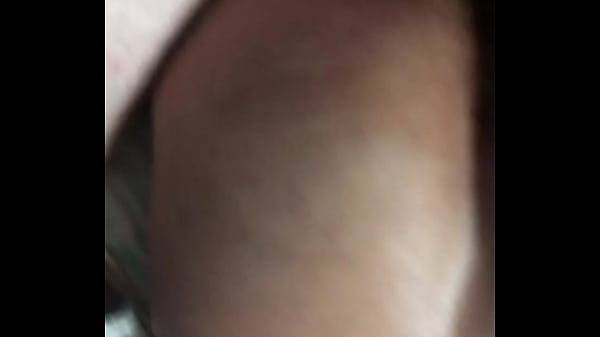 Download Video - Comendo o seguran&ccedil;a