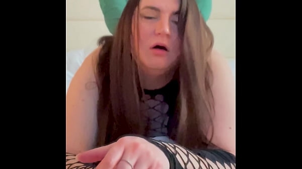 Download Video - cum thirsty bimbo bbw succulent samantha devours a bbc for a heavy load