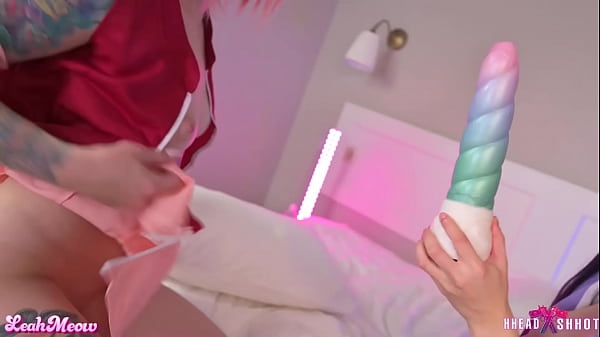 3some! Sakura and Hinata want dick