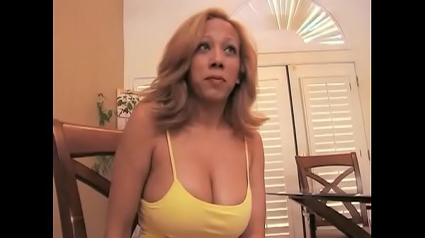 Download Video - Unforgettable Interview with charming neewsmaker Michelle Honey gets hot and intimate