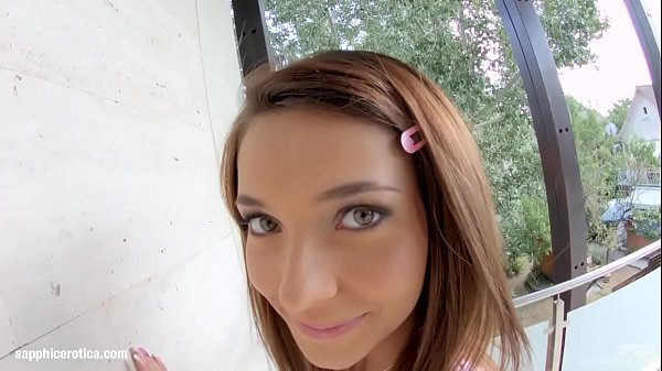 Hottie Alexis Brill using fingers solo