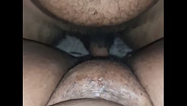 Download Video - A esposa evangelica&comma; nao resiste a rola do pastor&comma; leva porra na xota enquanto chifra o o corno