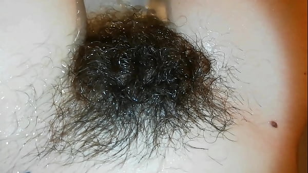 Hairy bush underwater super hairy pussy fetish video