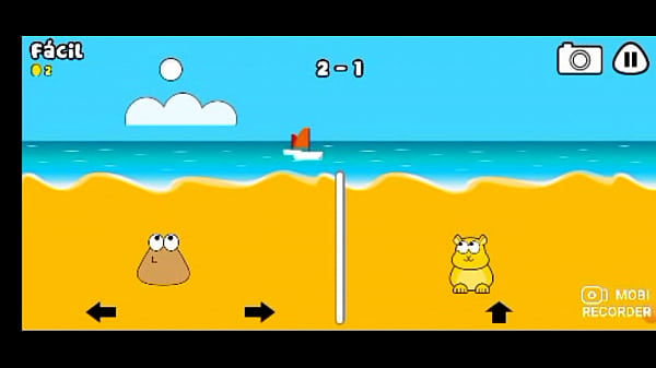 Mi Pou se coge a una ardilla en el voley