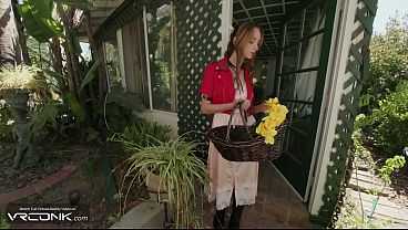 VR Conk: Sexy Aerith Gainsborough Rides a Huge Cock in Final Fantasy VII Cosplay Parody