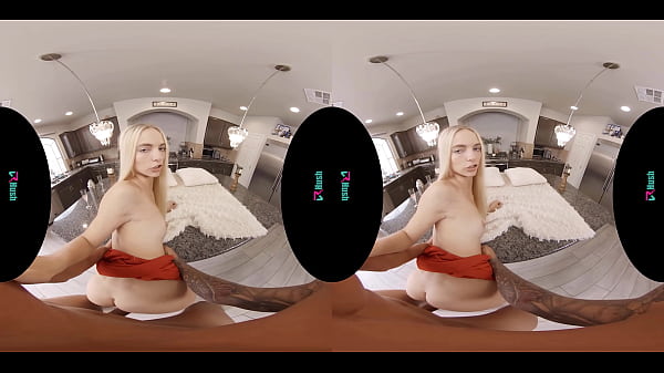 Download Video - VRHUSH Party girl Lana Sharapova has her sights on you