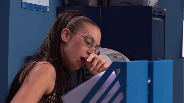 GIGANTIC NATURAL TITS & ASS Teen Scarlet Lavey LOVES to FUCK