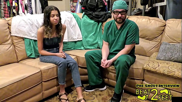 The Mischievous Masseuse Raven Rogue Sucks Aria Nicoles Feet During Perv Massage On Beat2Feet - Reup