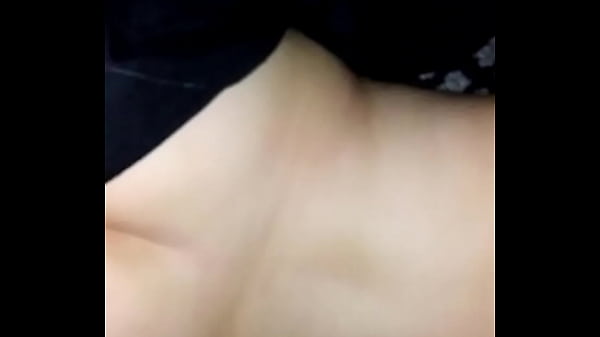 thumb while s
