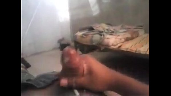 Download Video - Chibolo arrecho pajeandose