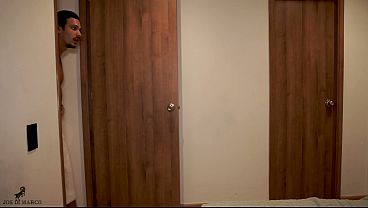 I ask my friend if I can wash myself in her room