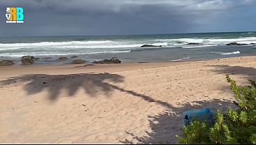 Casada traindo marido corno com neg&atilde;o dotado na praia , se exibiu e ganhou o que queria do Realizador Baiano