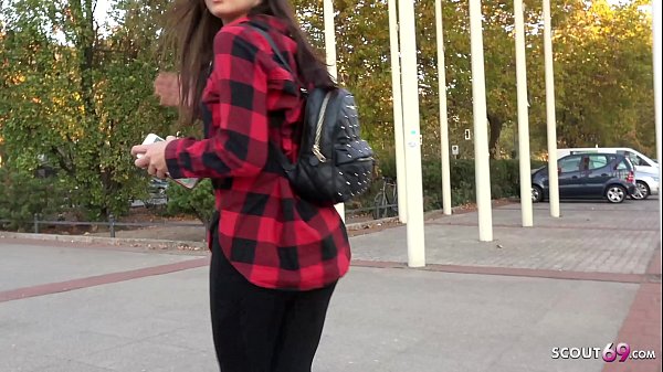 Download Video - GERMAN SCOUT - STUDENTIN VALENTINA VON DER STRASSE F&Uuml;R GELD GEFICKT IN BERLIN