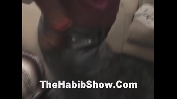Tupac Cousin Limp Fucks MILF in ghetto slum