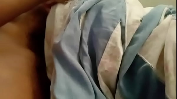Sharing the bed with her stepmother and surprising her with her stepson's cock in her pussy