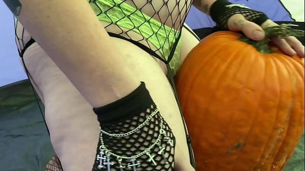 Download Video - transgirl fucks and humps a pumpkin for halloween