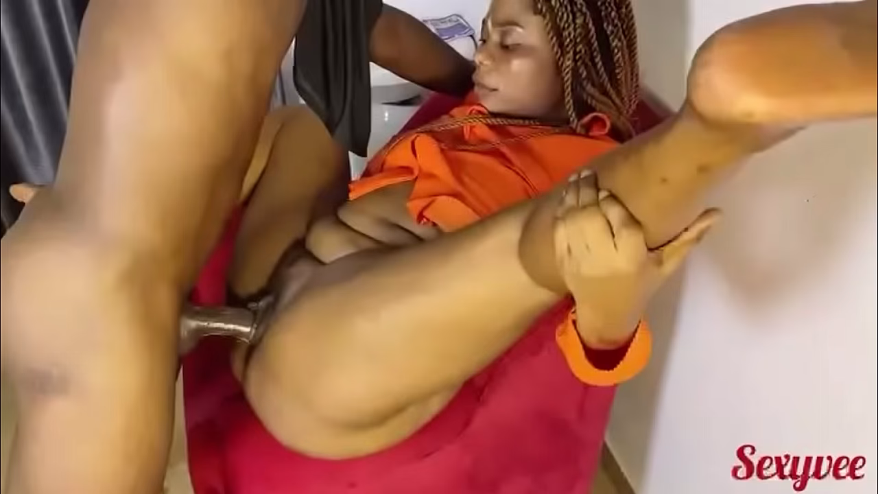 Así es como debes consentirte cuando tu esposo no está cerca.
                    pornstar blowjob doggystyle missionary fun sex hetero muchos negros