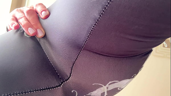 Got Aroused While Trying on a Halloween Costume and Masturbated to a Throbbing Orgasm