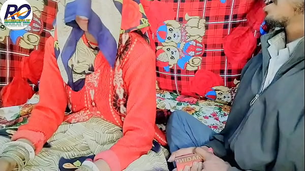 Desi village Bhabhi got body massage from brother-in-law and fed him milk from her breasts in return of sex Episode 1