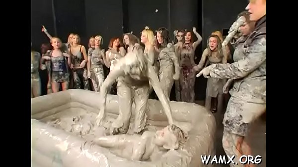 Top lesbian getting all messy in amateurs catfight clip