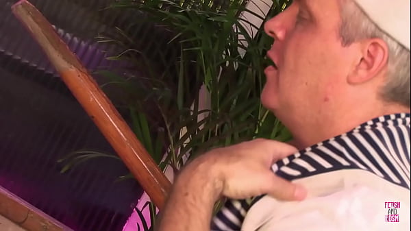 A sailor got the pleasure to bang a brunette bitch and cum in her mouth