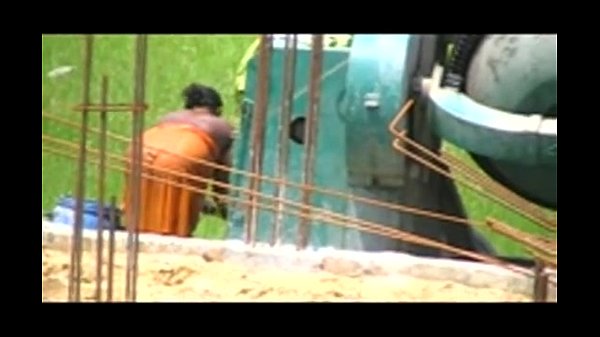 Download Video - working women bathing