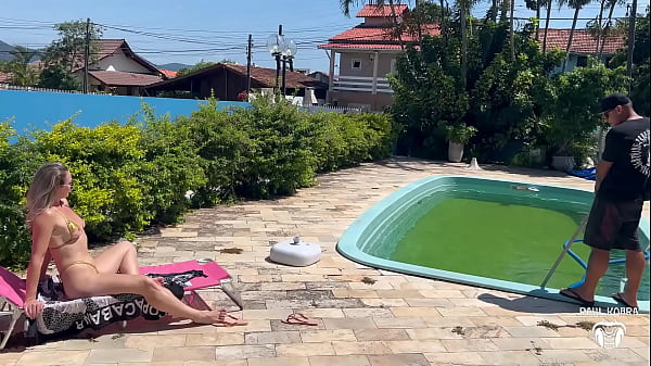MARRIED BLONDE GAVE HER PUSSY TO THE SWIMMING POOL AND GOT JUSTED AT THE HOUSE WHILE HER HUSBAND WENT TO THE DENTIST *** COMPLETE ON SHEER AND RED ******