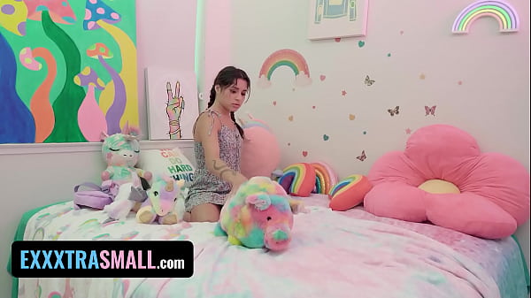Exxxtra Small - Petite Innocent Teen Introduced On Big Girl Toys And Gets A Special Sex-Ed Lesson