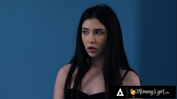 Shocked Jane Wilde Has Hard Threesome With Naughty Jessie Saint and Her Hot Stepmom