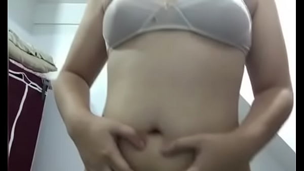 Filipina Girlfriend Doing Boob Show While Sitting Is Amazing