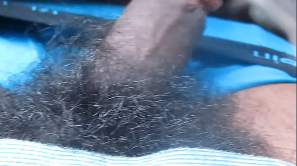 Veiny Guy Pleases Himself
