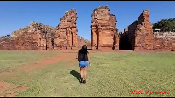 I went to do a tour in a historic place, I took the opportunity to get ready a little