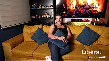 Mature Colombian BBW cheats on her husband and makes her first porn video