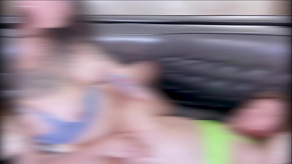 TGIRLSHOOKUP.COM: Midwestern Cum Dump Fucks and Sucks!