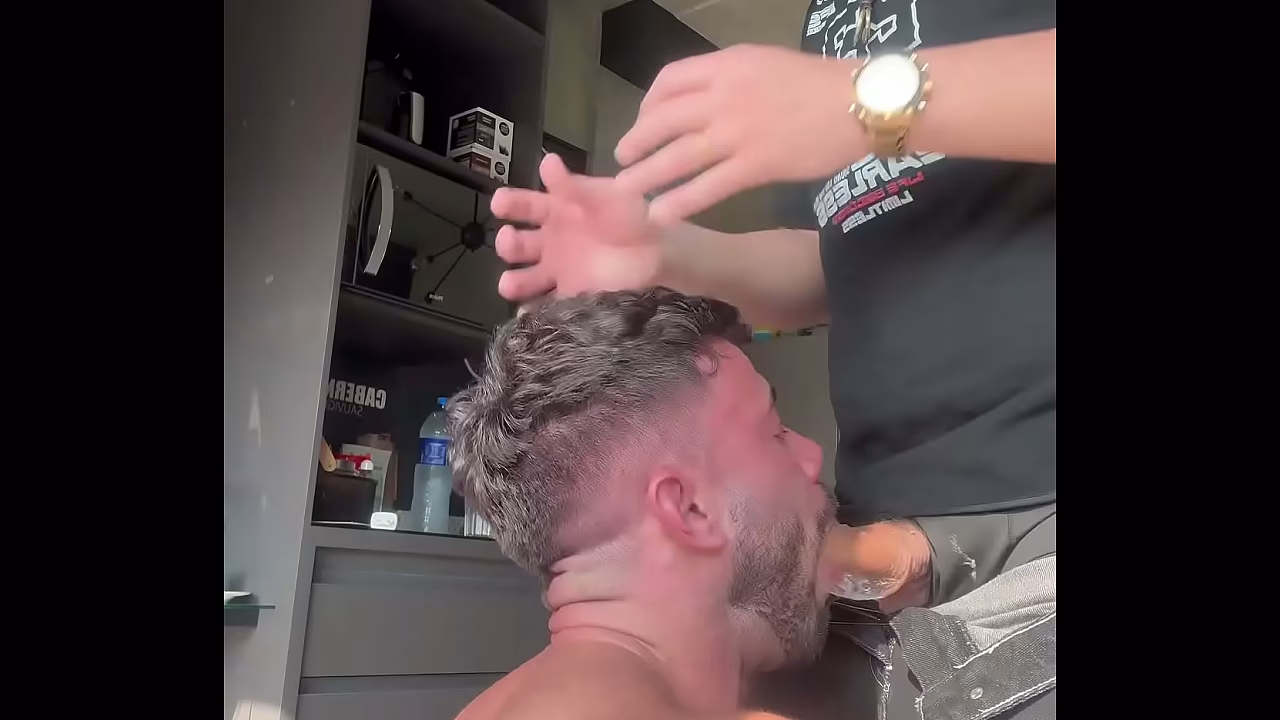 Dándole leche a la boca del niño
                    licking dirty legs domination fetish screaming brazil slave gay training feet first time maledom exhibitionist dirty talk filming abs fit body muscular body muscular guy huge body handsome man latino man country boy muscle tone average height average proportions muchos negros