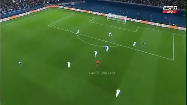 MESSI COLOCANDO NO RABO DO EDERSON
