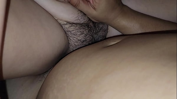 Download Video - El peque&ntilde;o pene de mi hermanastro