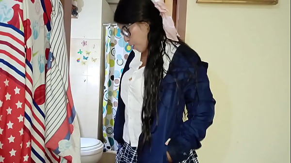 Download Video - Teach me how to play soccer&comma; daddy&period; Real Homemade sex with a decrepit old man&period;