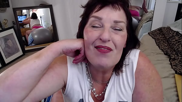 695 Sexy girlfriend DawnSkye1962 talks her imaginary boyfriend into wearing her underwear